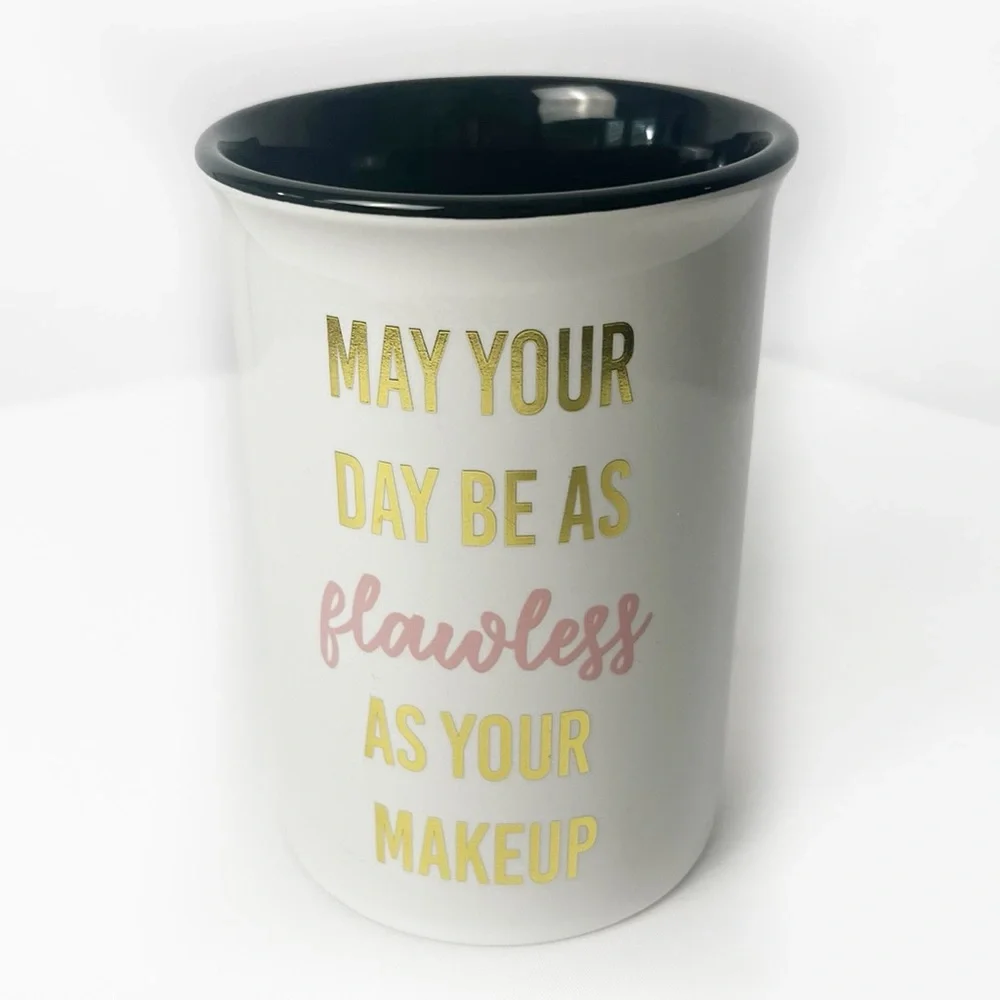 Tri- Coastal Design Make Up Brush Holder